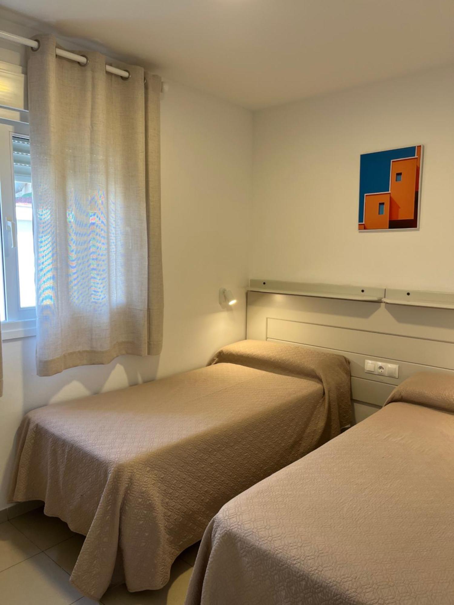 Apartamentos La Proa Торемолинос Екстериор снимка